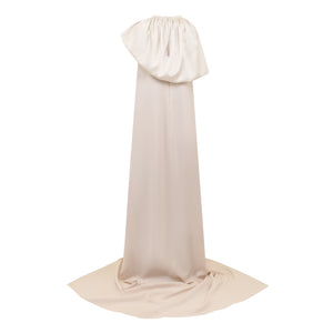 Sleeveless Balloon Collar Gown With Square Train