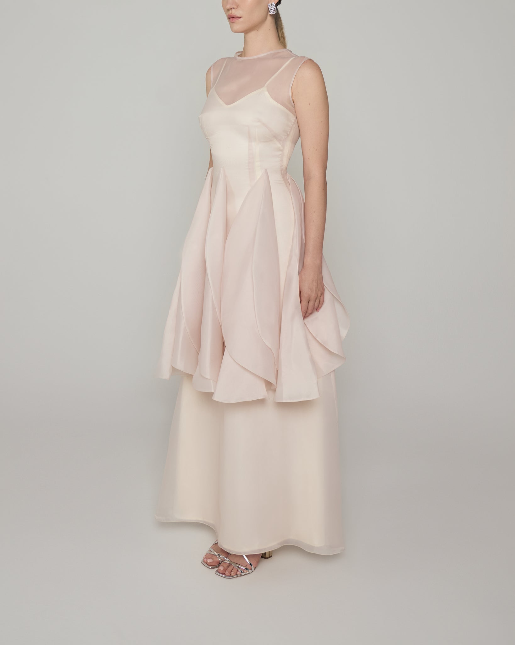Sleeveless Organza dress with petal drapes